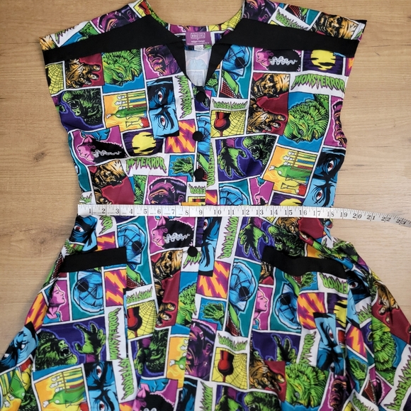 Universal Studios MONSTERS × Unique Vintage Dress - Picture 12 of 12